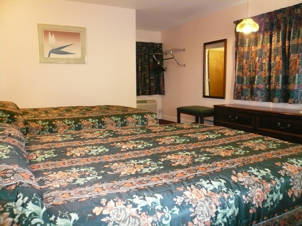 Spring Fountain Motel Bucksport Exterior photo