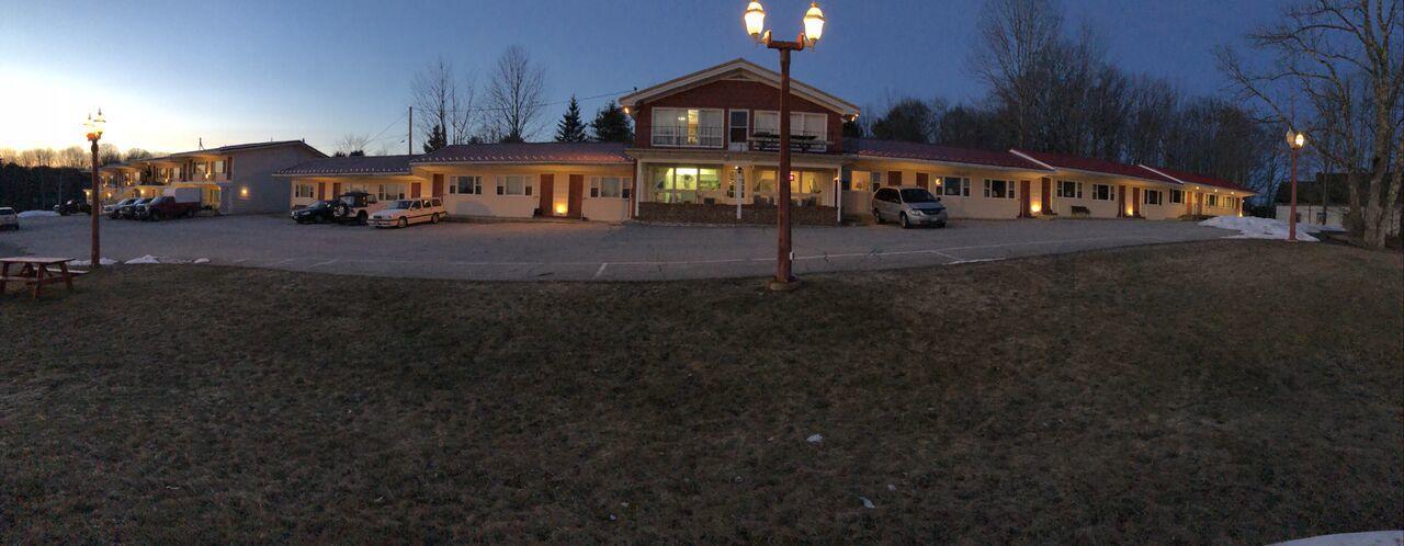 Spring Fountain Motel Bucksport Exterior photo