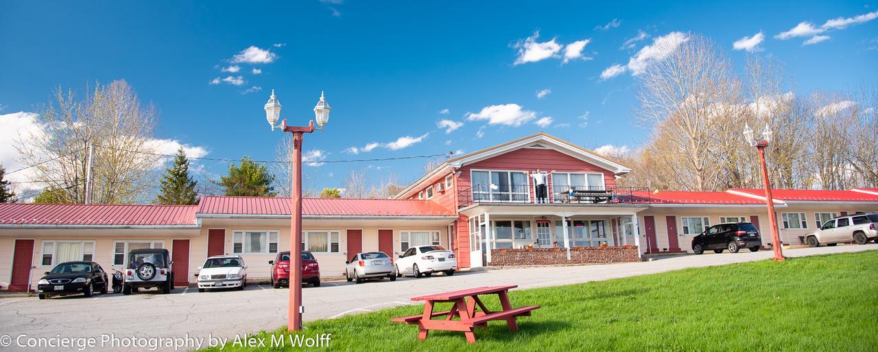 Spring Fountain Motel Bucksport Exterior photo